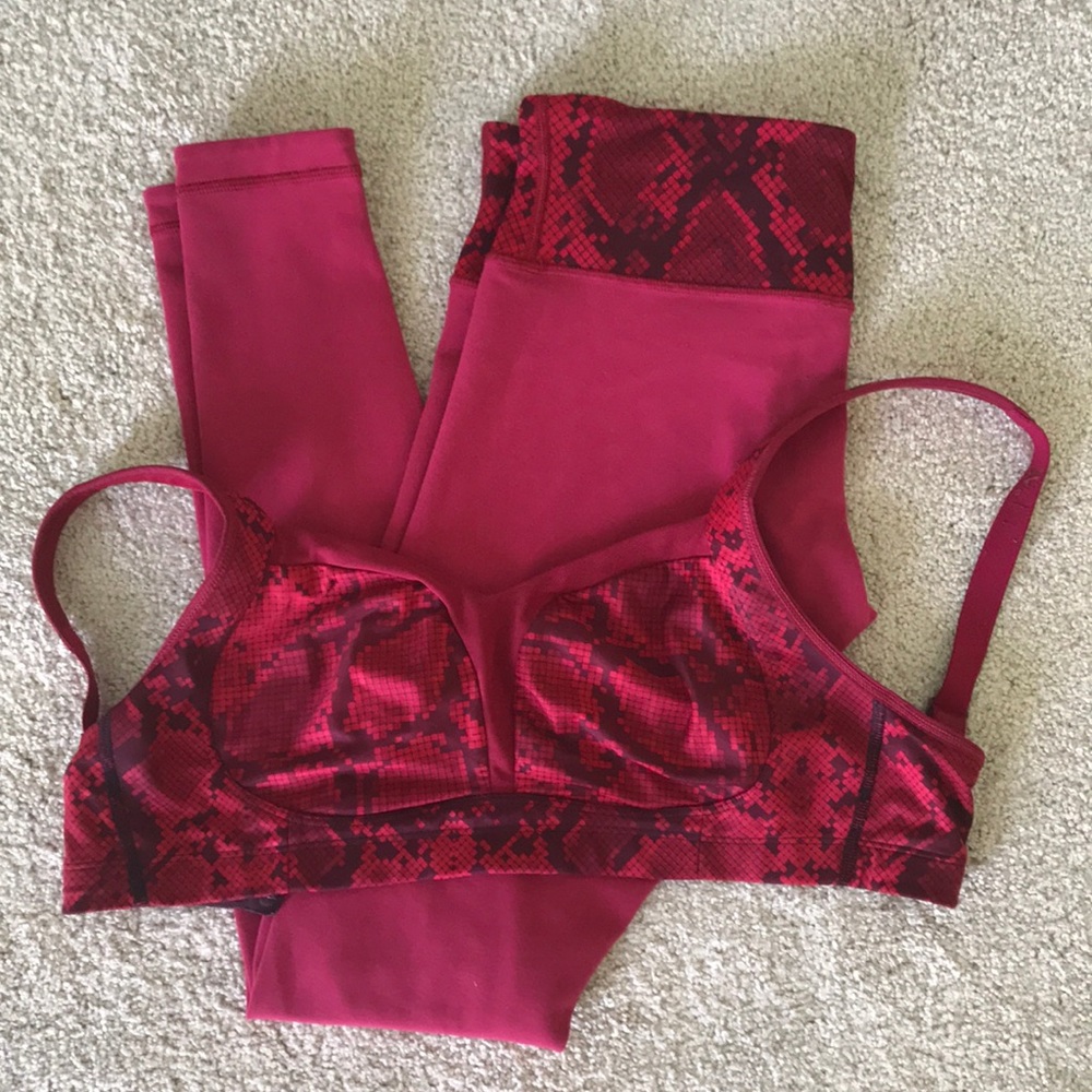Lulu Lemon Bra and Legging Bundle size 4